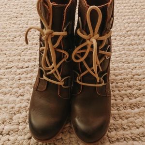 Sorel Joan of Arctic Wedge Size 8